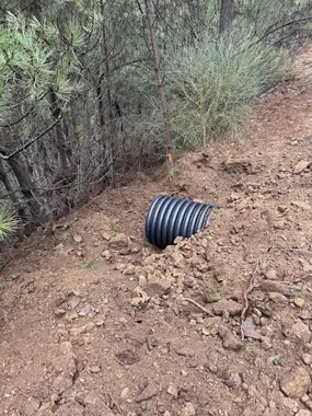 Colocacion de tubo corrugado de polipropileno para alcantarilla de paso inferior Trabajo realizado conforme a buenas prácticas y plan de.